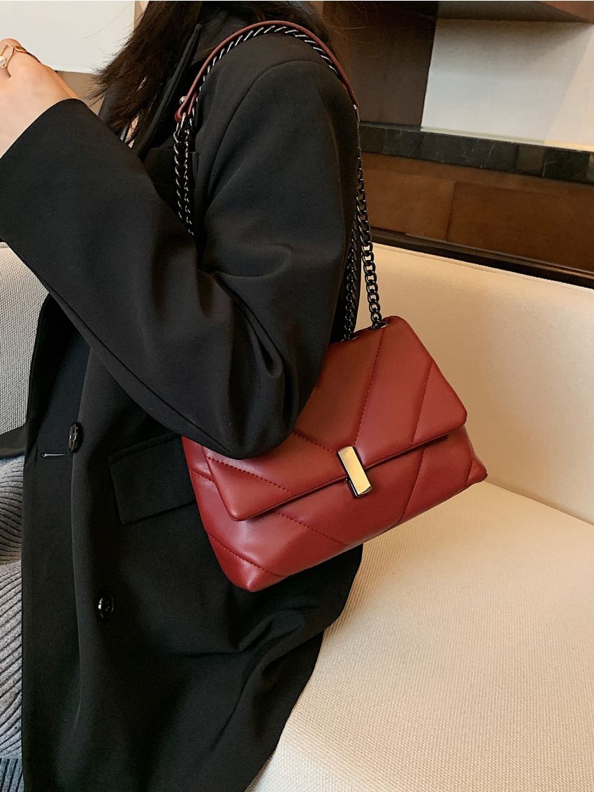 Chain Strap Quilted Shoulder Bag