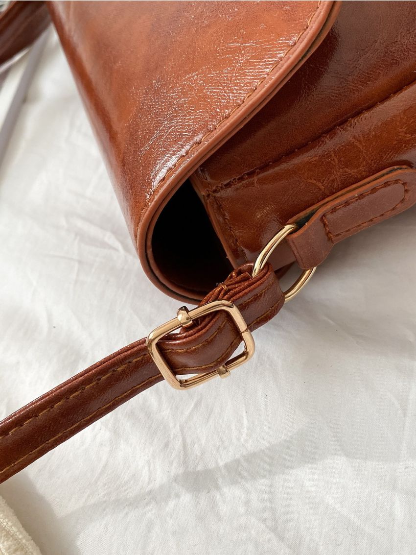 Minimalist Flap Crossbody Bag