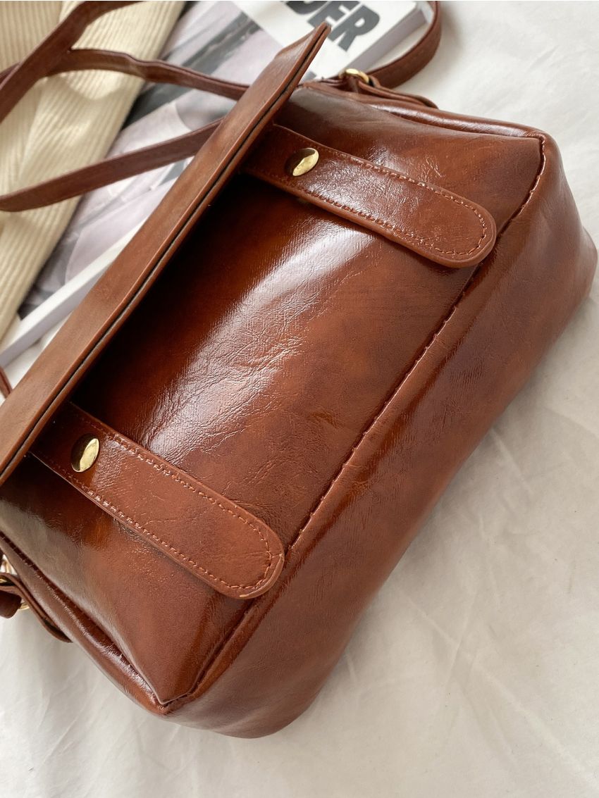 Minimalist Flap Crossbody Bag