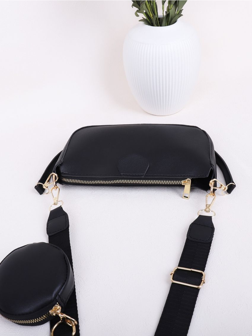 Minimalist Shoulder Bag With Purse