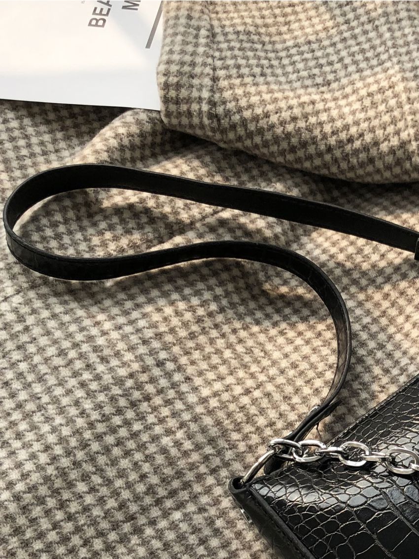 Chain Decor Croc Embossed Baguette Bag