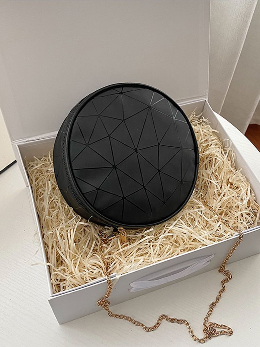 Geometric Graphic Chain Circle Bag