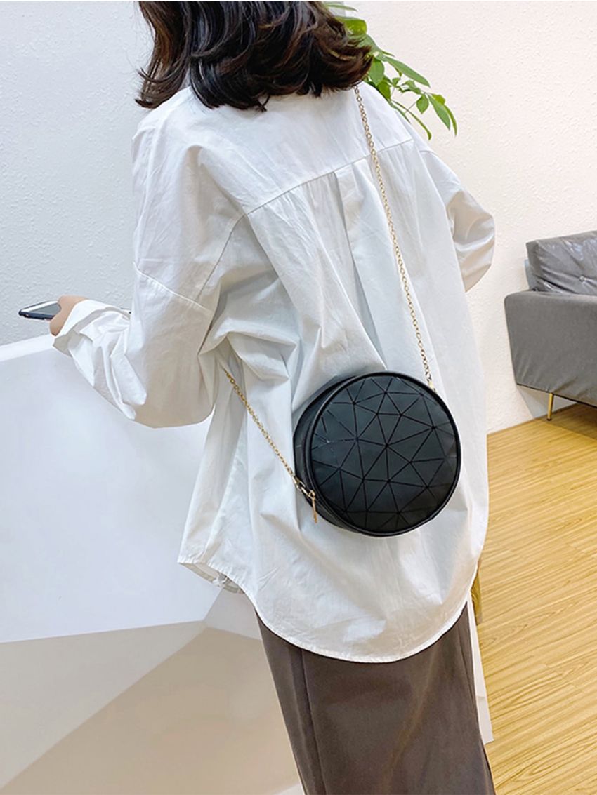 Geometric Graphic Chain Circle Bag