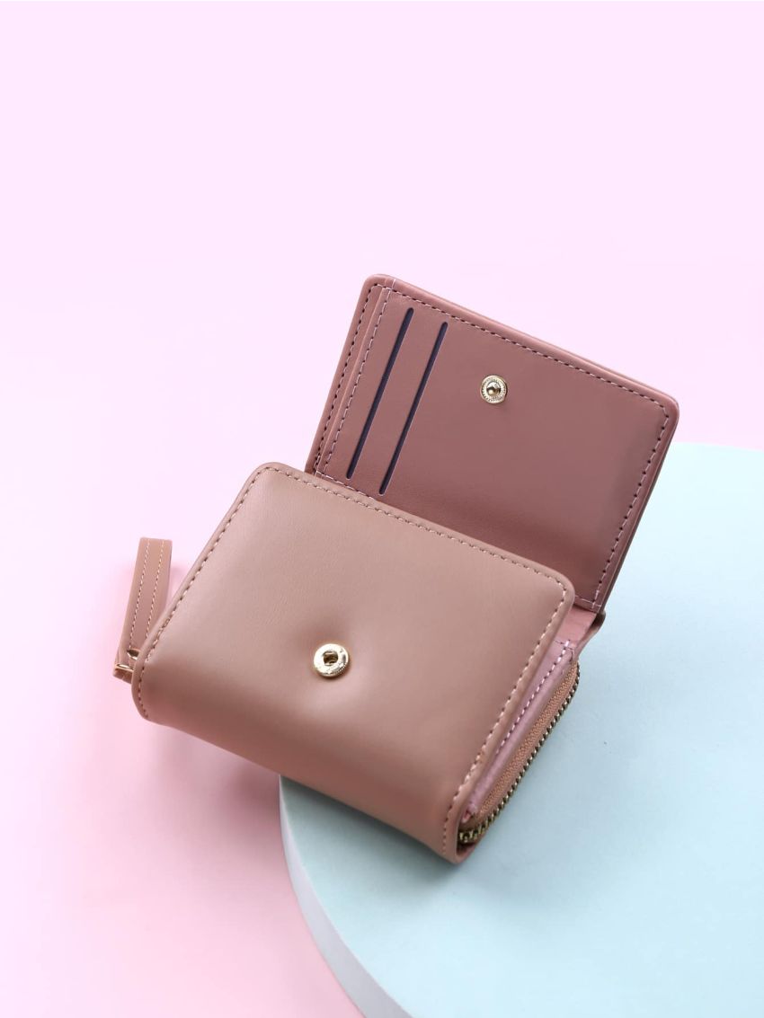 Letter Graphic Tri-fold Small Purse