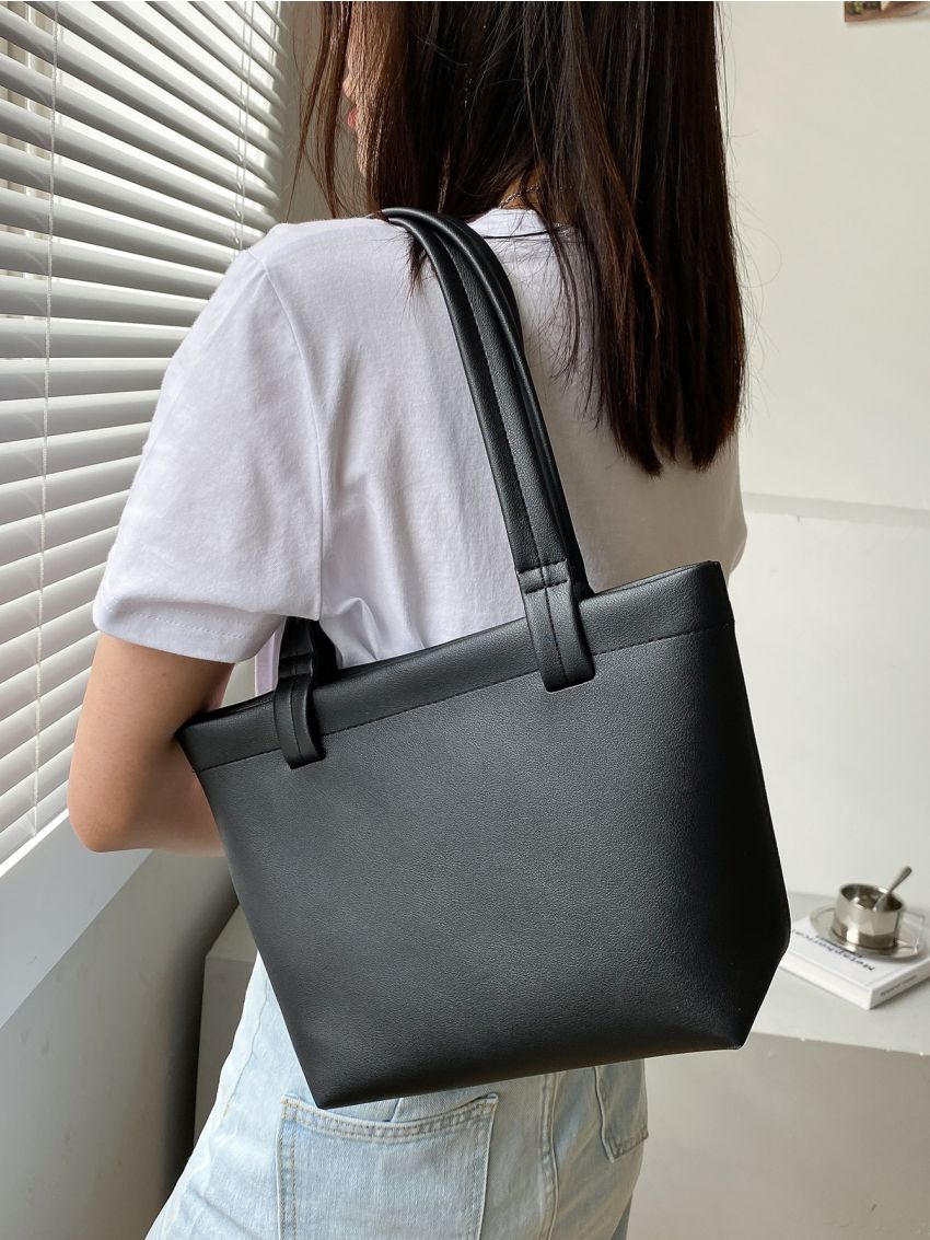 Minimalist Bucket Bag With Inner Pouch