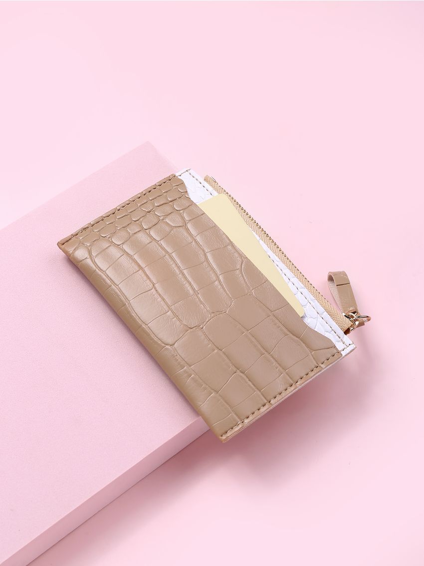 Minimalist Croc Embossed Card Holder