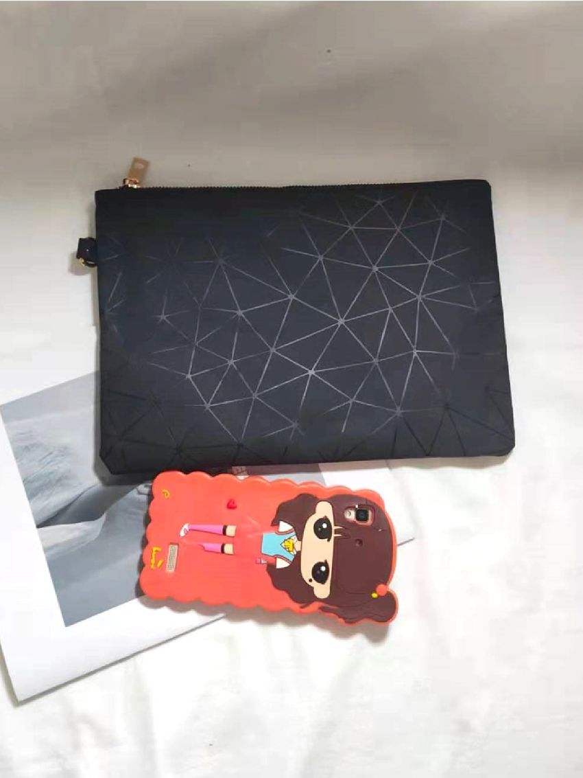 Geometric Graphic Clutch Bag