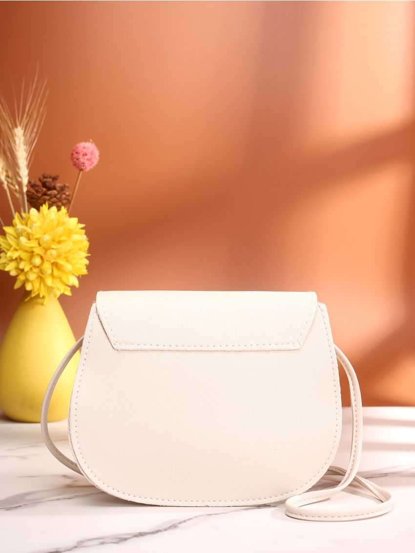 Mini Metal Tassel Decor Saddle Bag