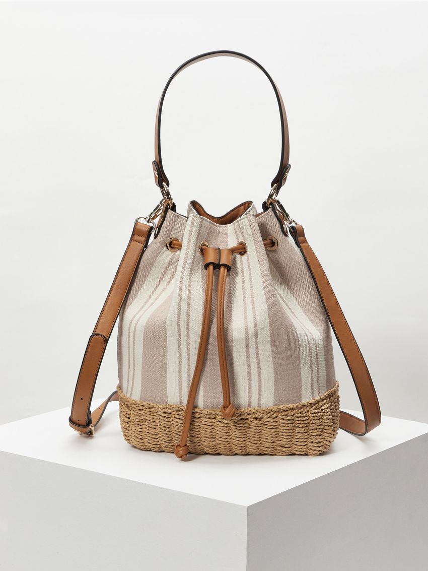 PREMIUM STRIPED PATTERN STRAW VACATION BUCKET BAG