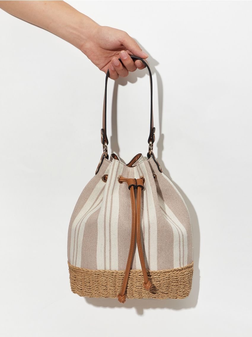 PREMIUM STRIPED PATTERN STRAW VACATION BUCKET BAG