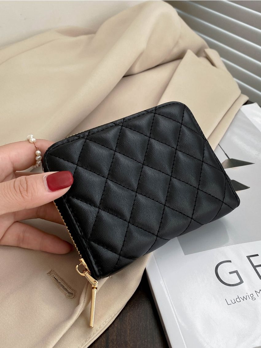 Minimalist Quilted Small Wallet