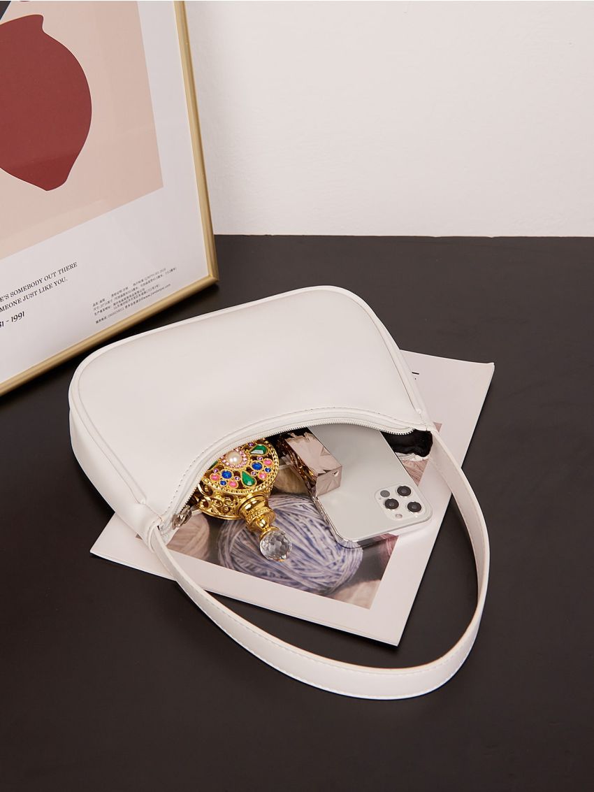 Minimalist Baguette Bag