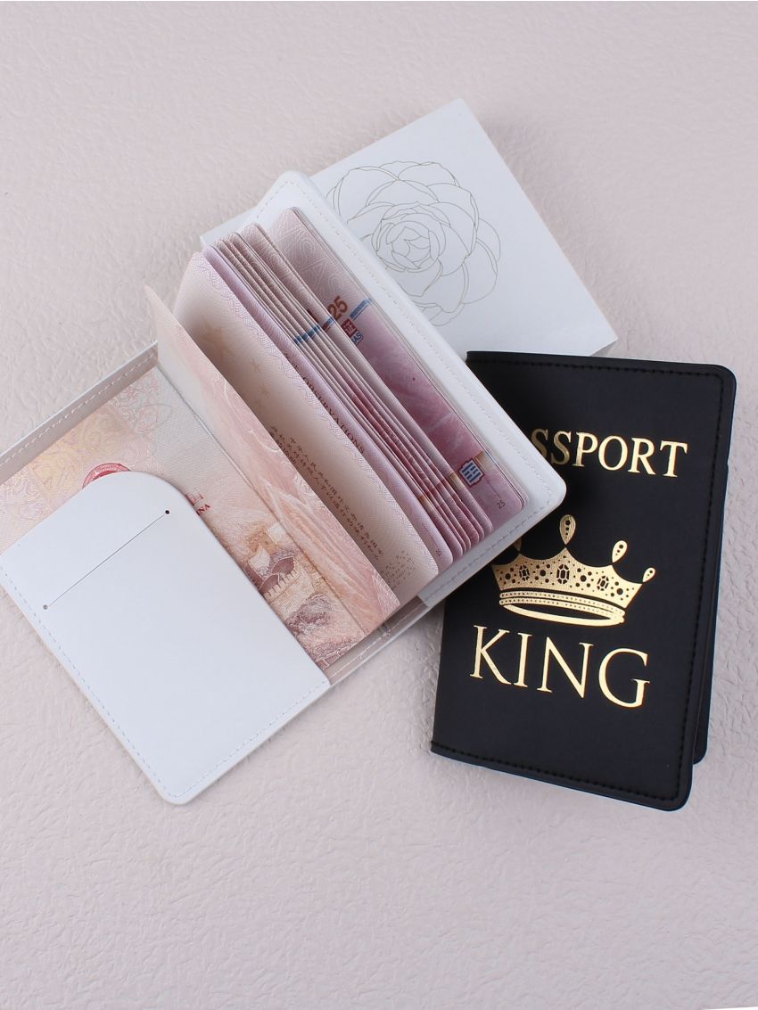 2pcs Couple Crown Graphic Passport Case
