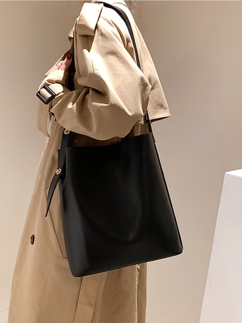 Minimalist Metal Detail Bucket Bag