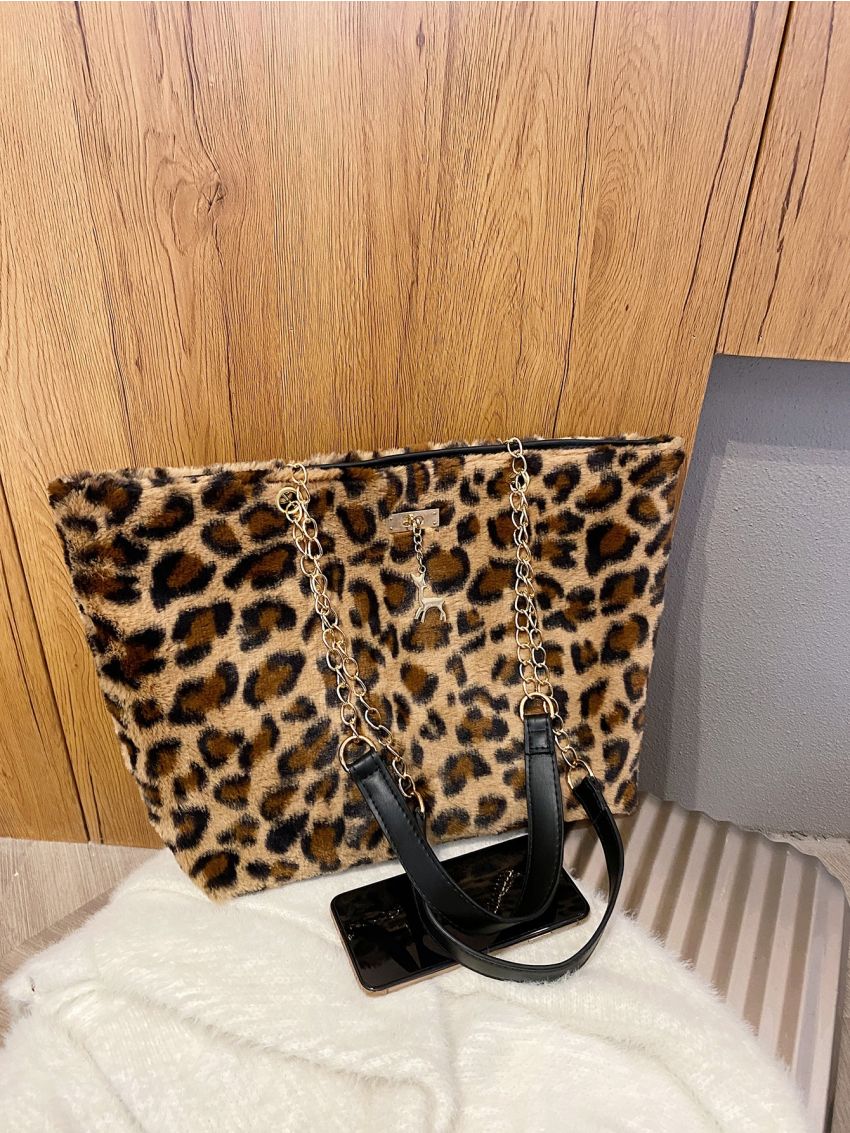 Leopard Graphic Chain Shoulder Tote Bag
