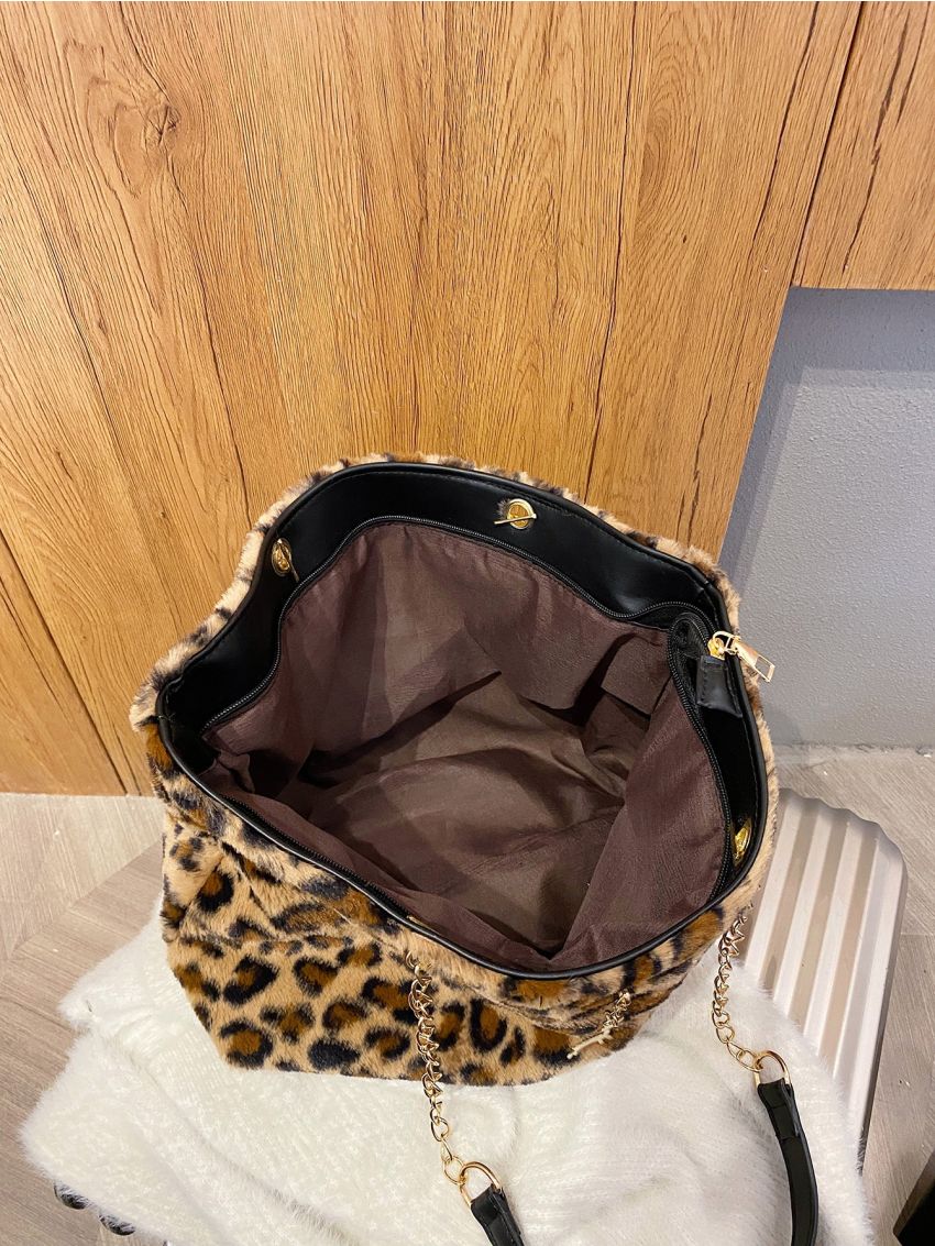 Leopard Graphic Chain Shoulder Tote Bag