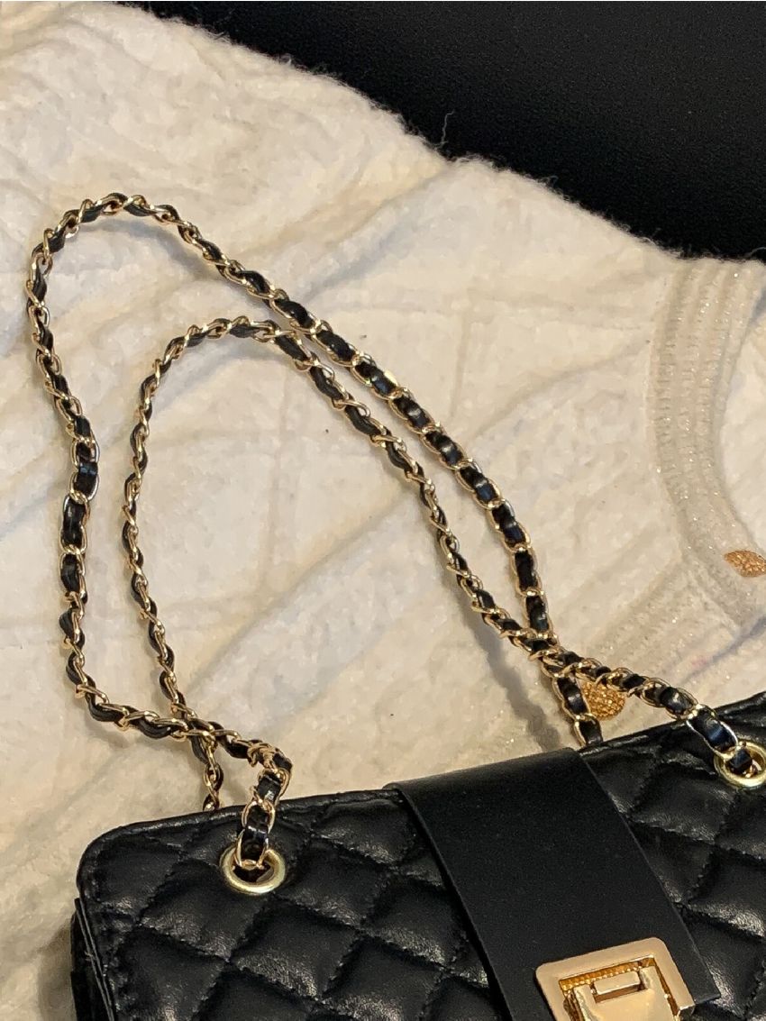 Quilted Pattern Chain Square Bag