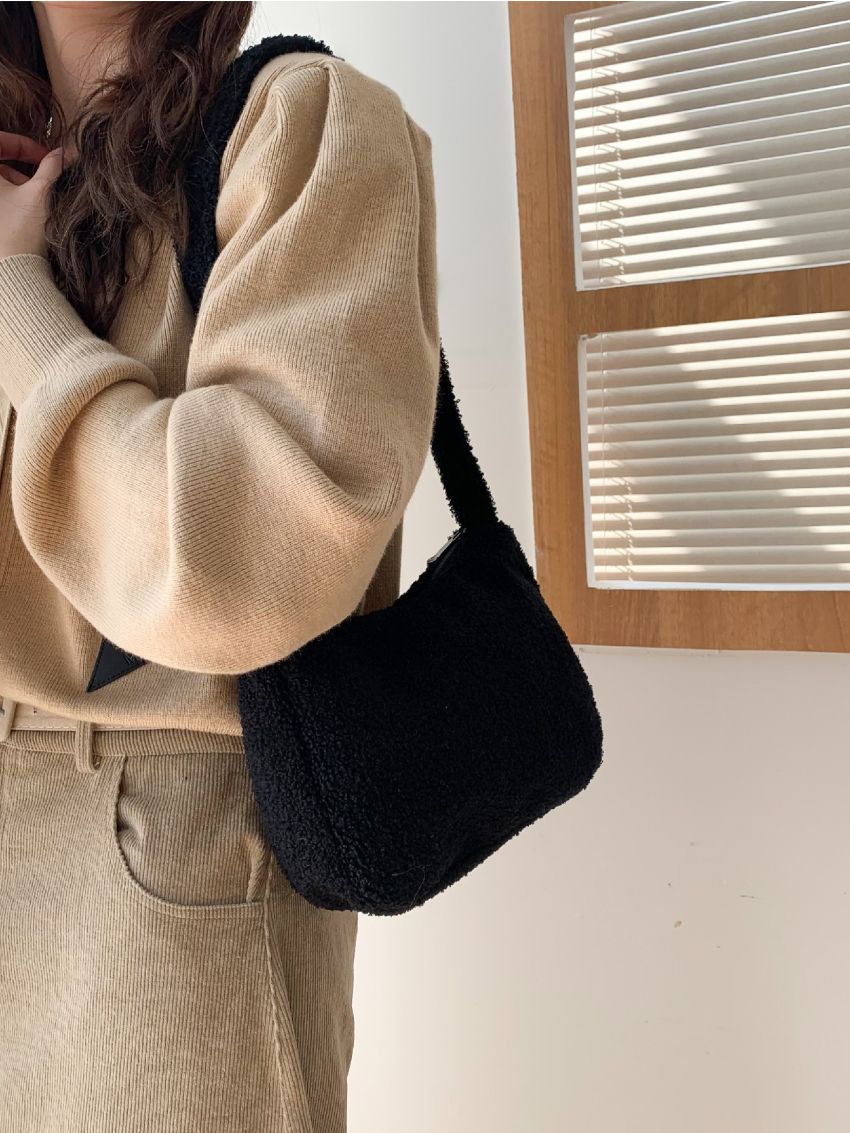 Minimalist Fluffy Shoulder Bag