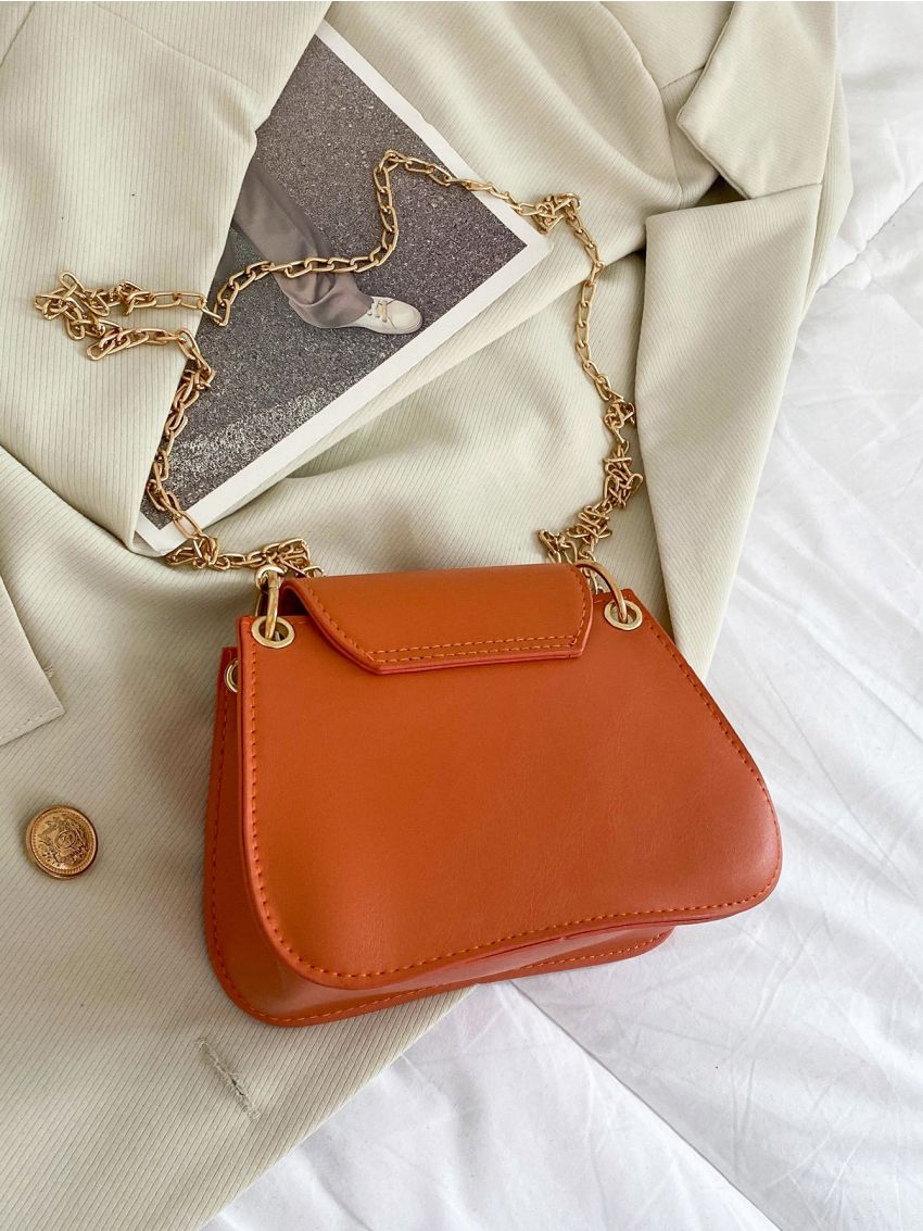 Letter Graphic Textured Flap Novelty Bag