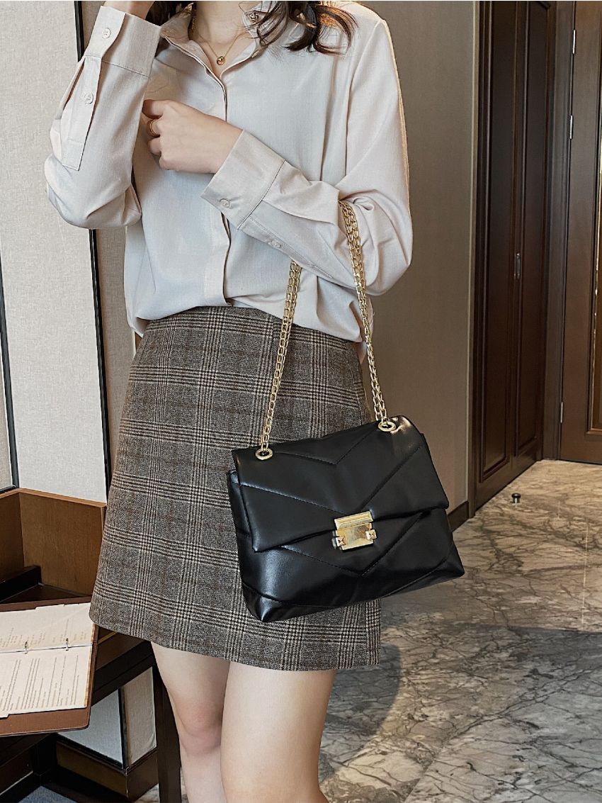 Metal Decor Quilted Pattern Square Bag