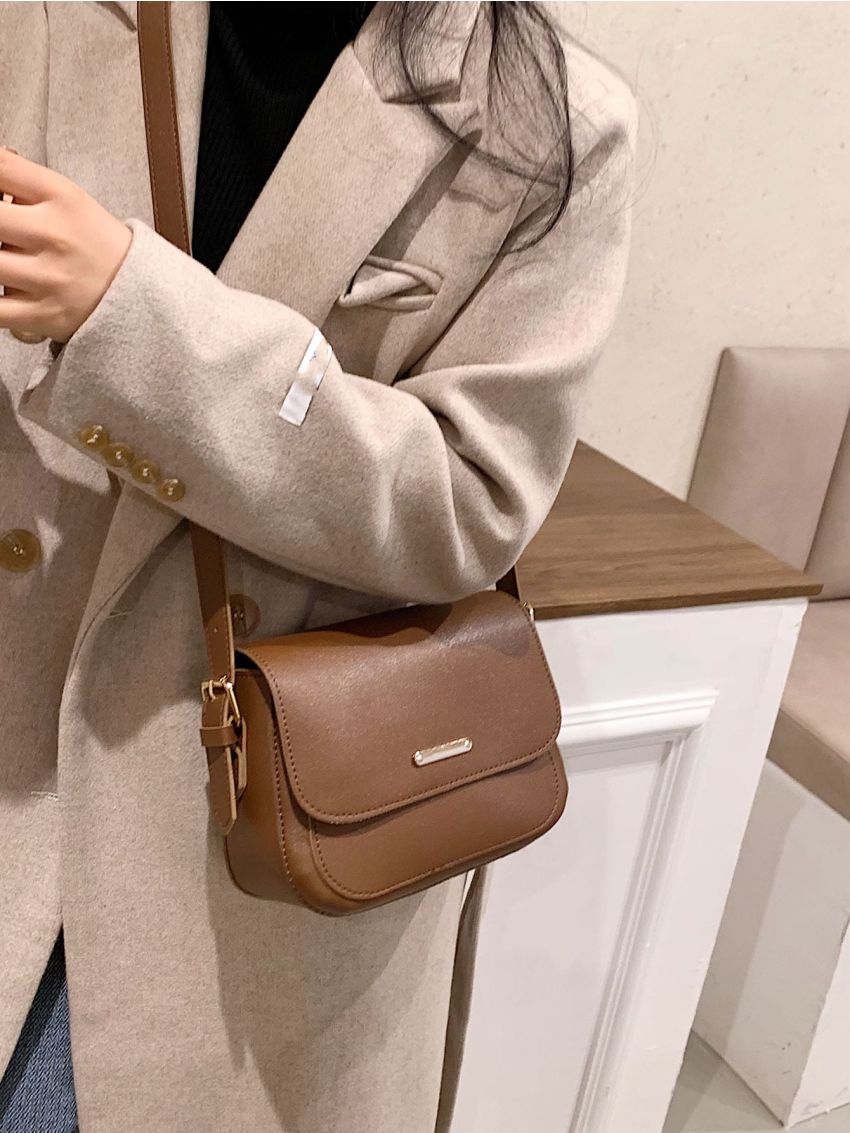 Minimalist Flap Saddle Bag