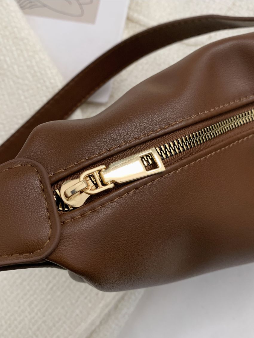 Minimalist Zip Saddle Bag