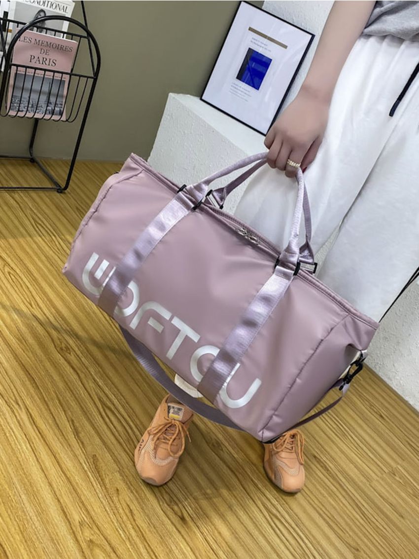 Letter Graphic Large Capacity Duffle Bag