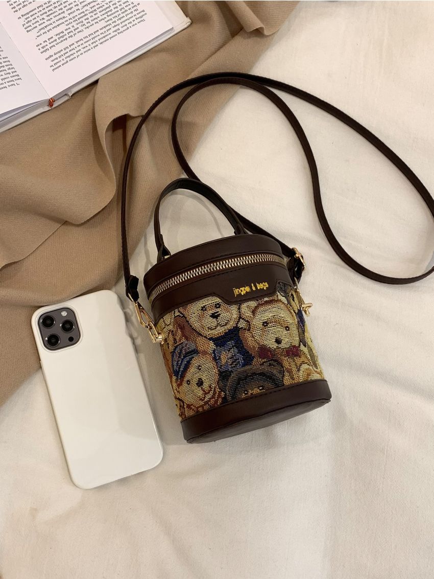 Cartoon Bear Graphic Bucket Bag