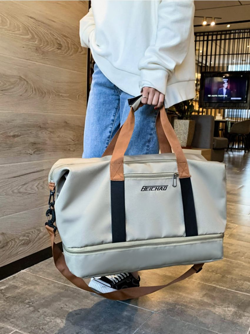 Large Capacity Letter Graphic Duffel Bag