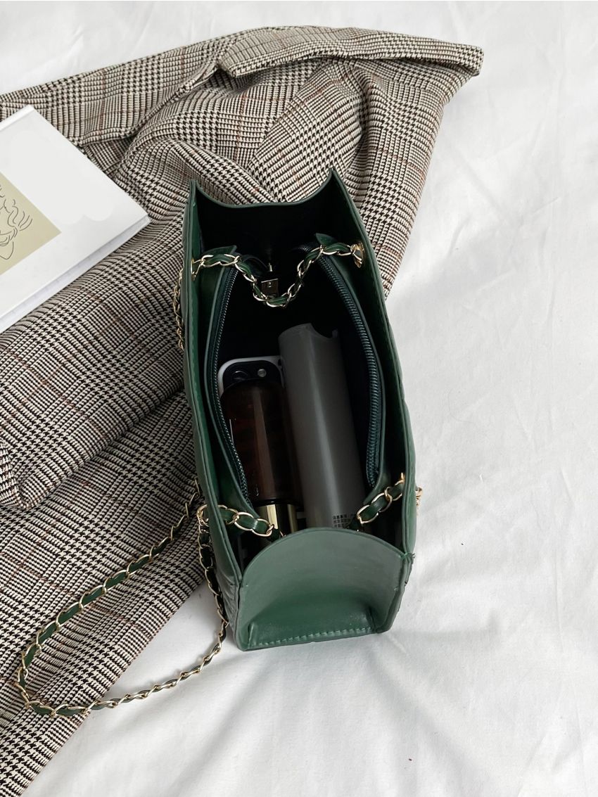 Quilted Pattern Chain Square Bag