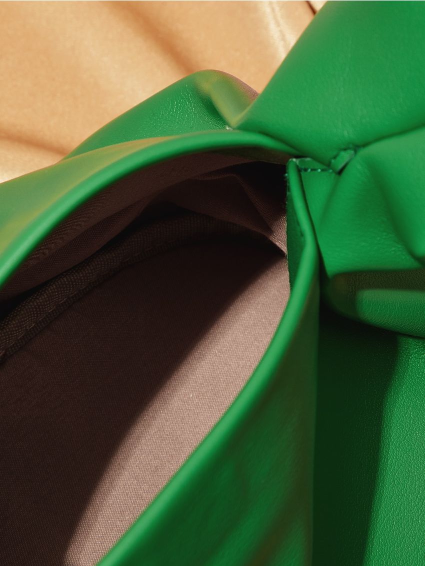 Minimalist Ruched Bag