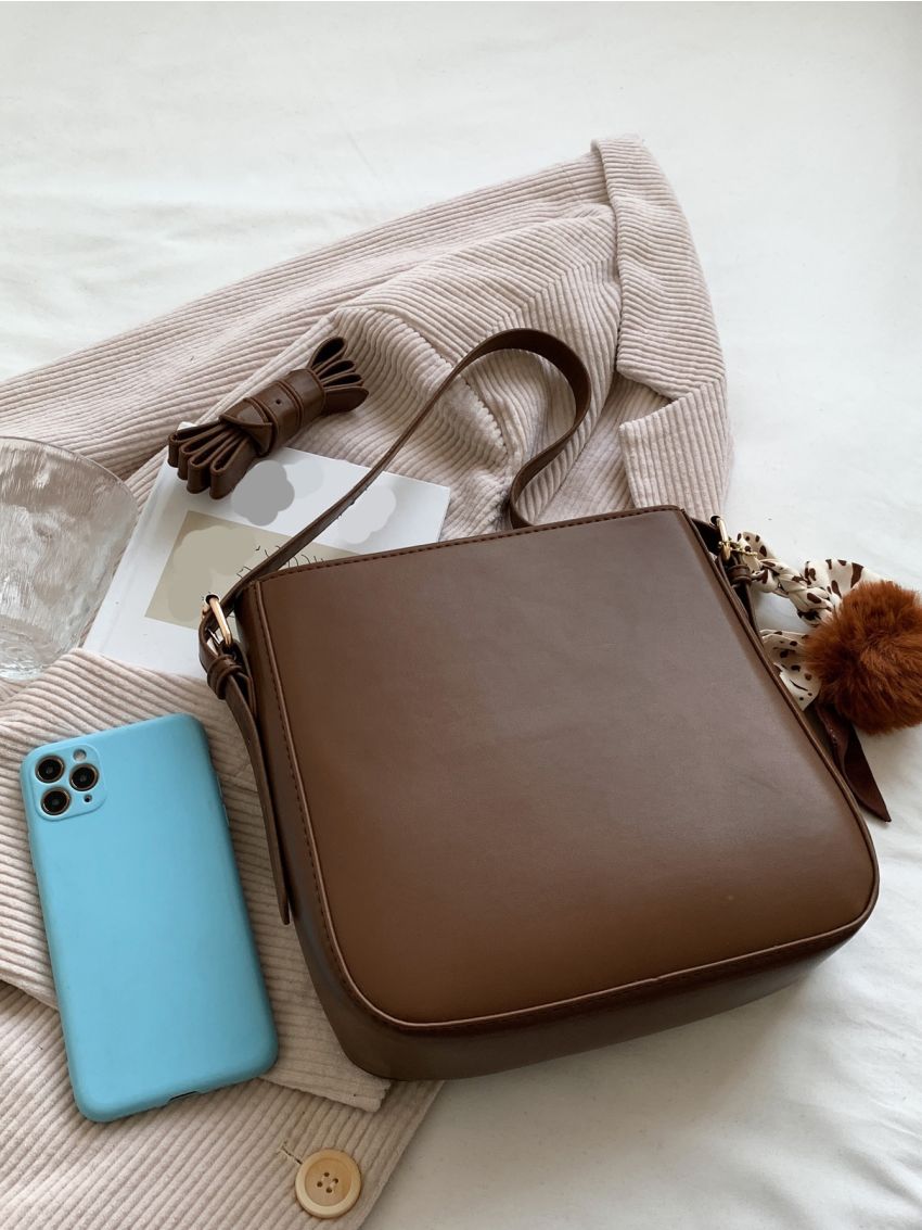 Pom-Pom Decor Square Bag