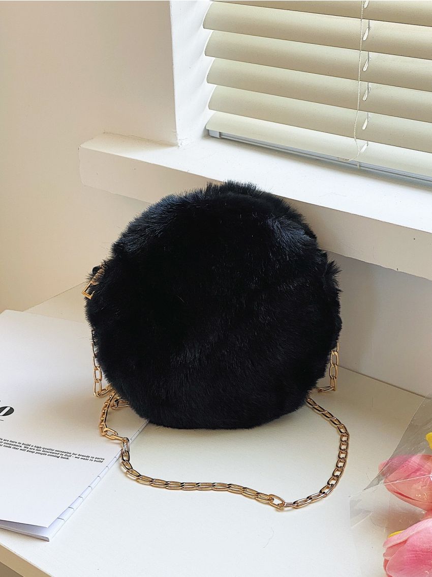 Mini Fluffy Chain Circle Bag