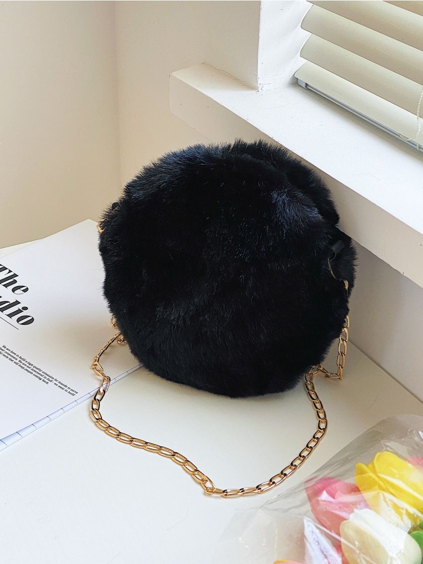 Mini Fluffy Chain Circle Bag