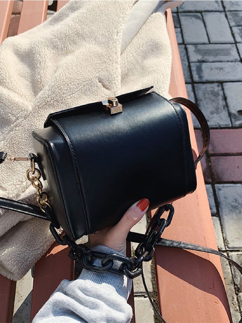 Mini Minimalist Chain Box Bag