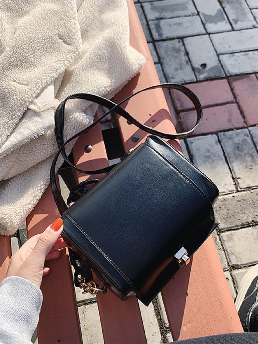 Mini Minimalist Chain Box Bag