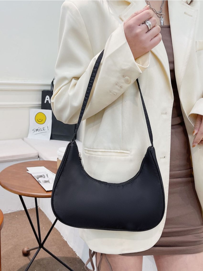 Minimalist Zip Up Hobo Bag