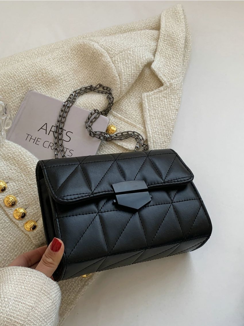 Quilted Pattern Chain Square Bag