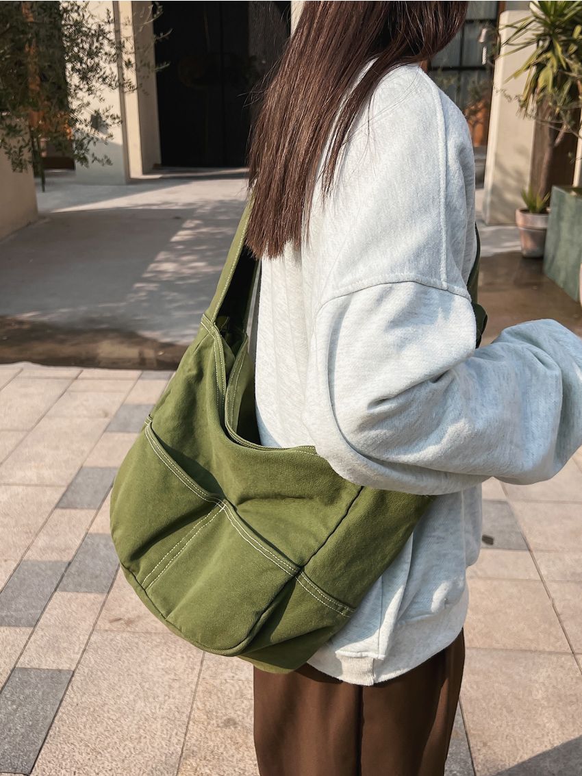 Minimalist Pocket Front Hobo Bag
