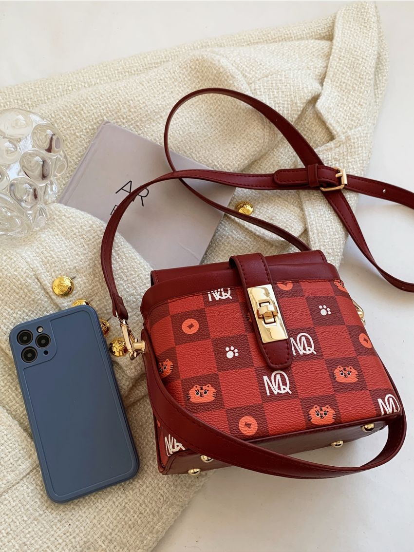 Cartoon Graphic Turn-lock Flap Bucket Bag