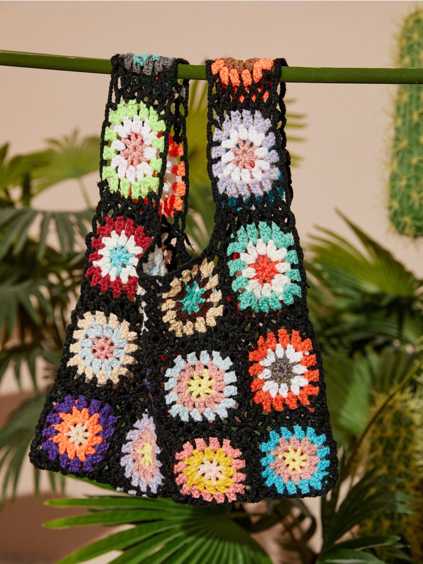 Floral Pattern Crochet Bag