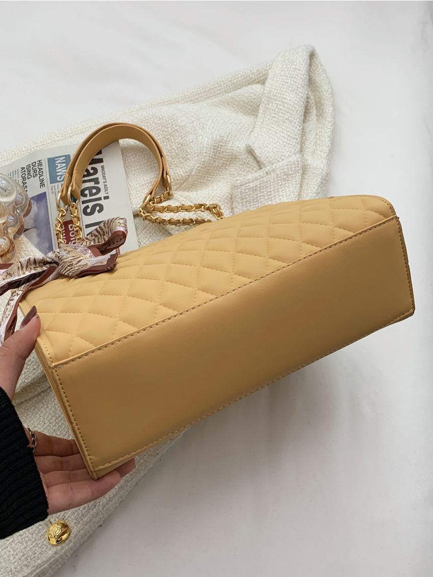 Letter Graphic Chain Tote Bag