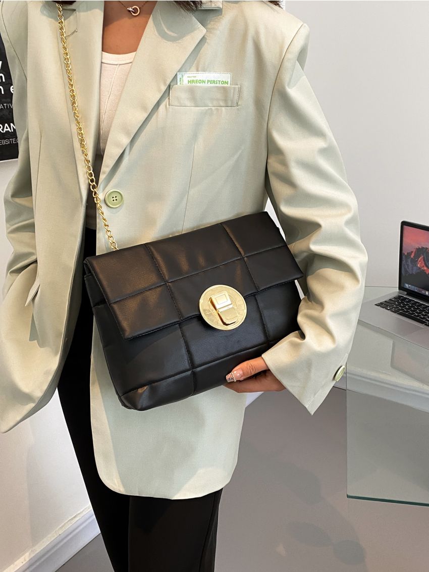 Quilted Pattern Metal Lock Design Shoulder Tote Bag