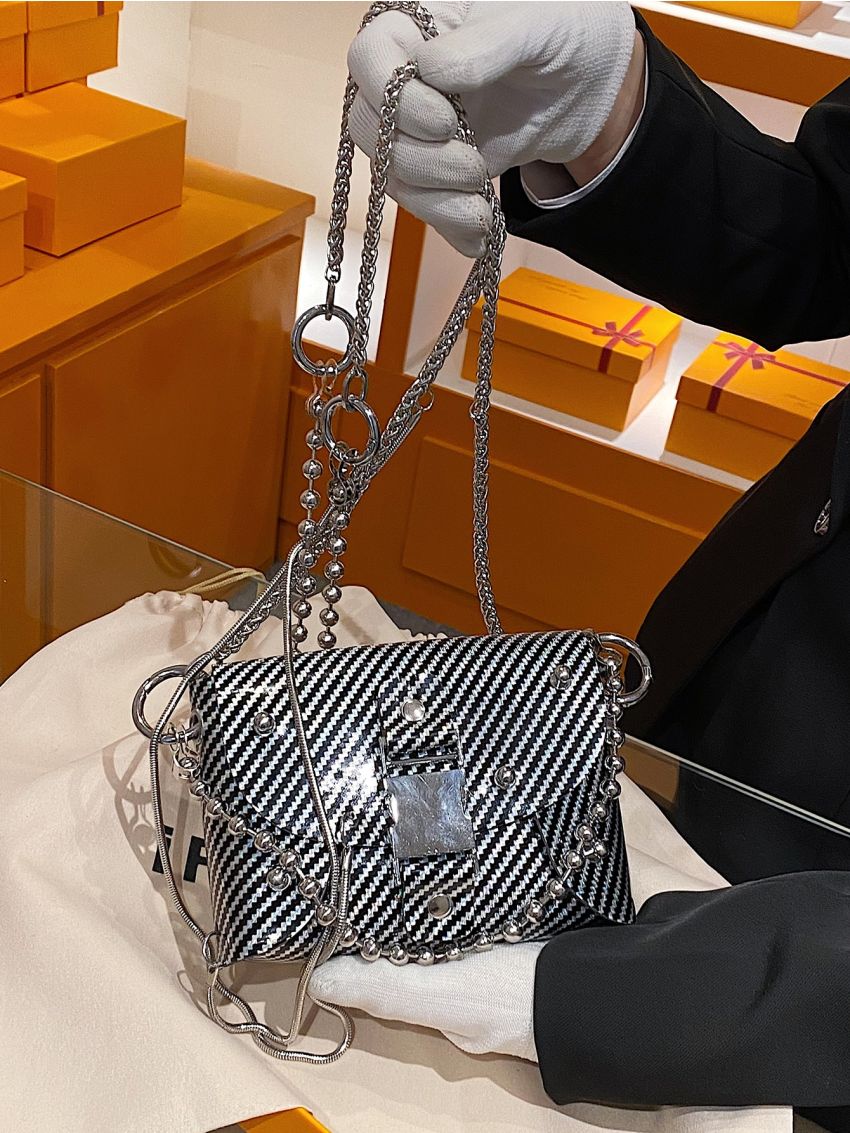 Striped Print Studded Decor Metal Lock Chain Square Bag
