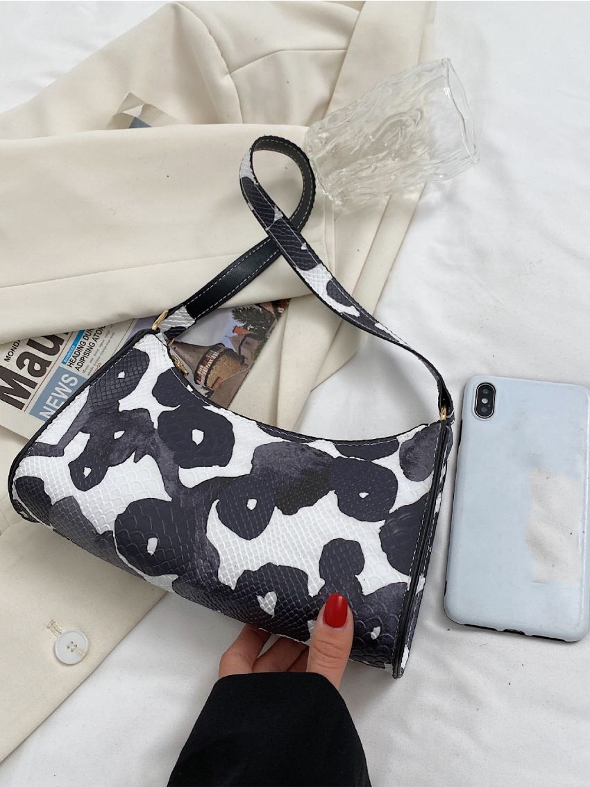 Snakeskin Pattern Graphic Baguette Bag