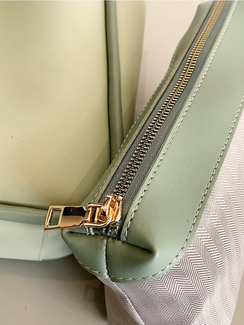 Minimalist Tote Bag With Inner Pouch