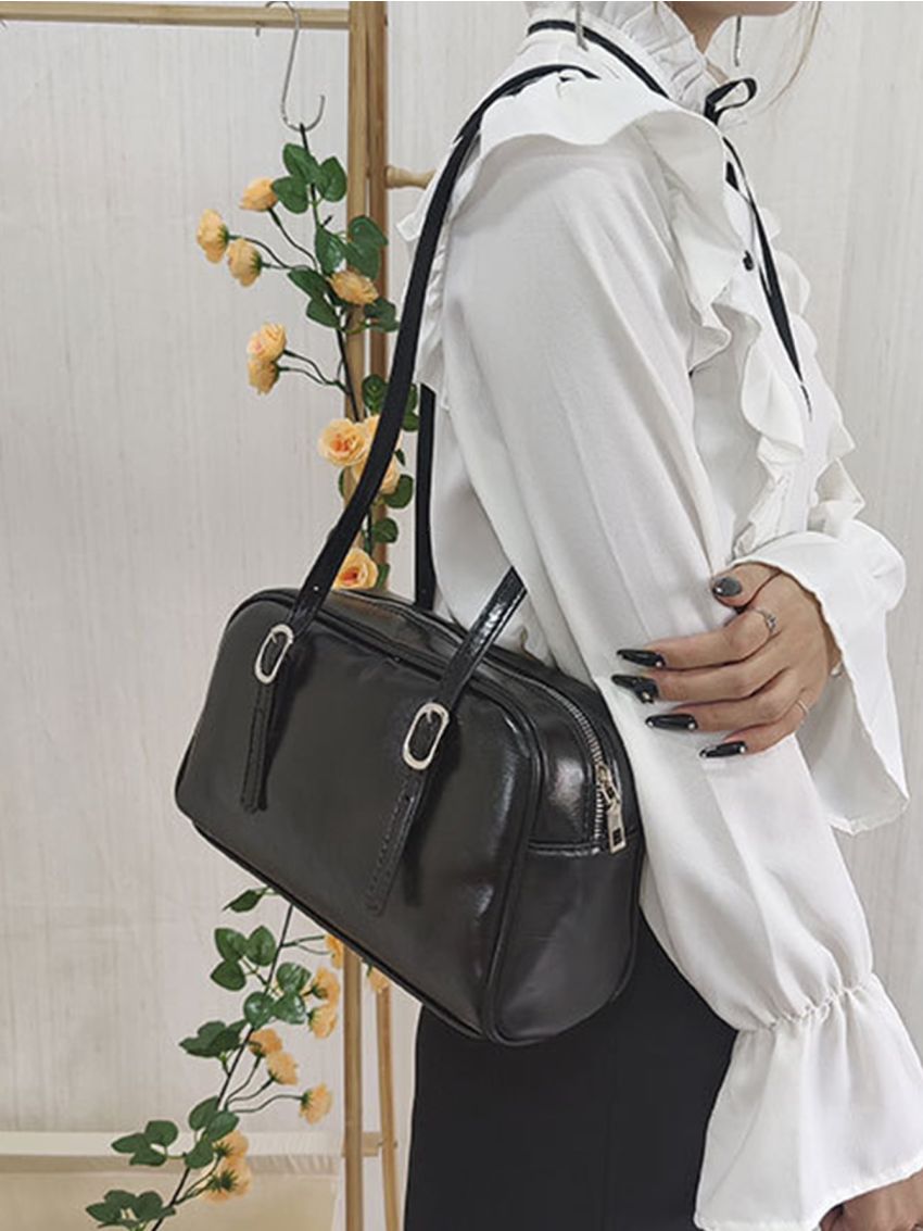 Minimalist Buckle Detail Bucket Bag