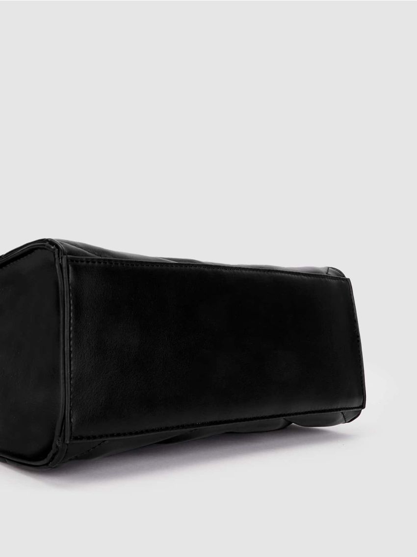 Quilted Pattern Chain Shoulder Tote Bag