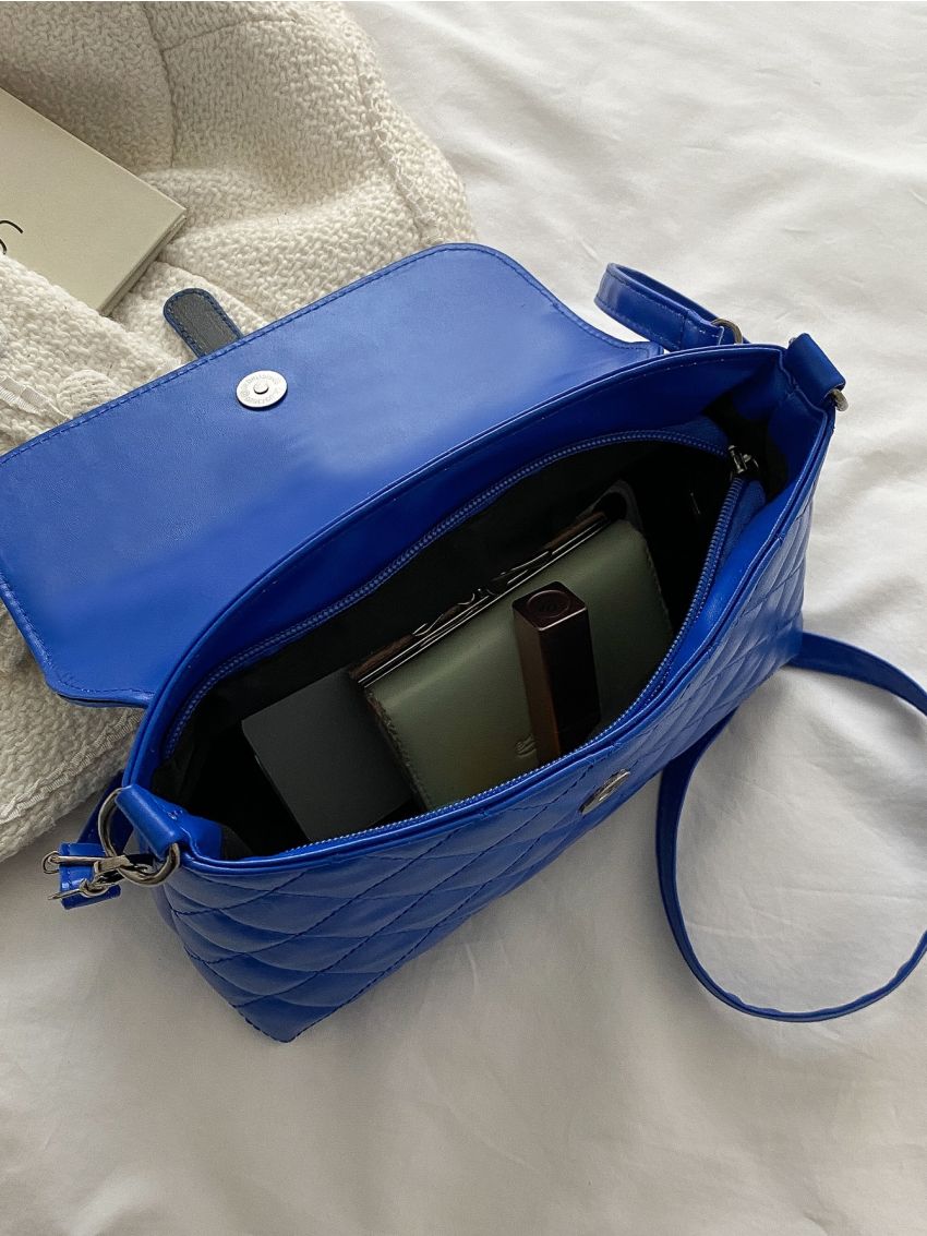 Quilted Buckle Decor Bucket Bag