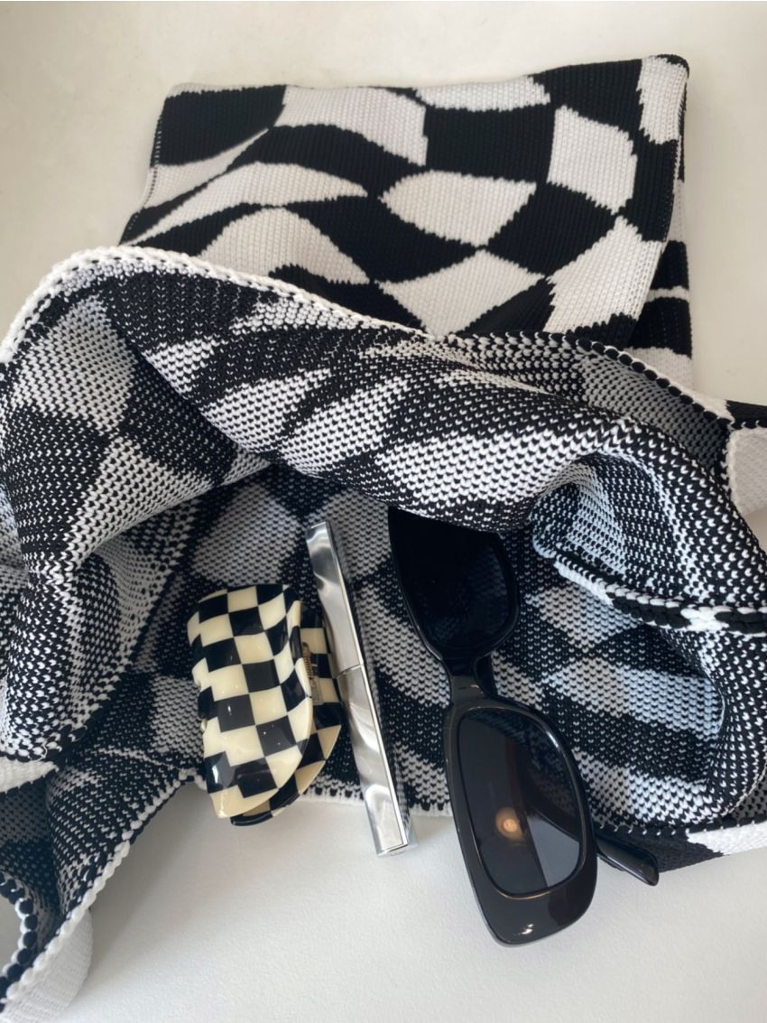 Colorblock Geometric Graphic Crochet Bag